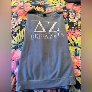 Delta Zeta sweatshirt- Comfort Colors- size Large but fits like XL